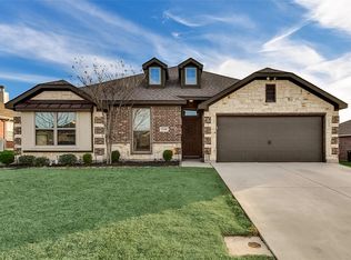 1318 Yukon Dr, Midlothian, TX 76065