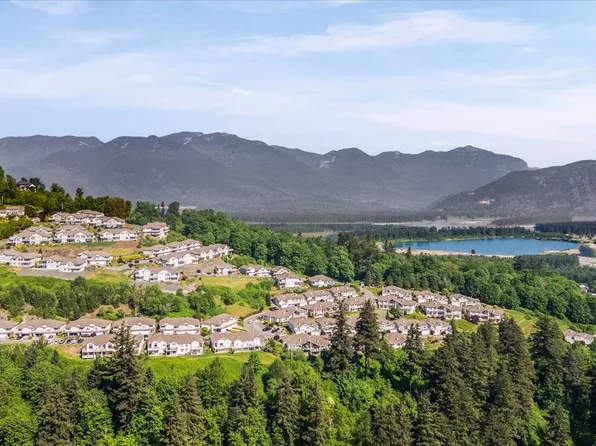 8590 Sunrise Dr #11, Chilliwack, BC V2R 3Z4