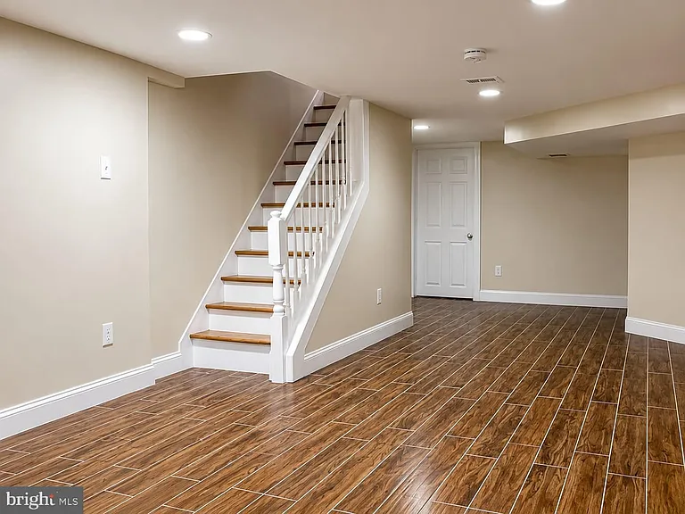 5148 Sansom St — Photo 11