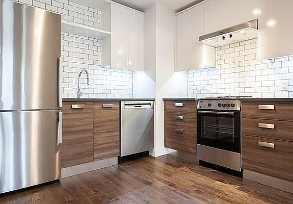 4th image of 186 Greenpoint Ave APT 2A