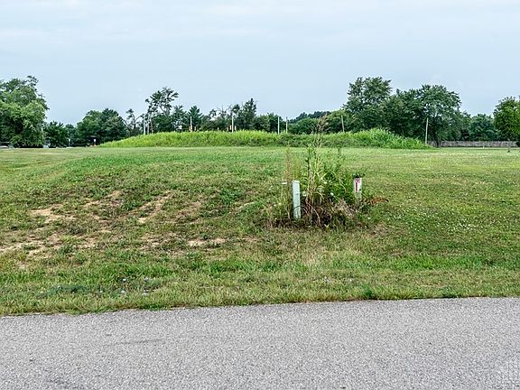 2nd image of 36 Buckeye Field Ct