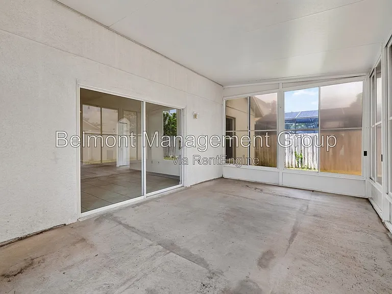 2127 Korat Ln — Photo 14