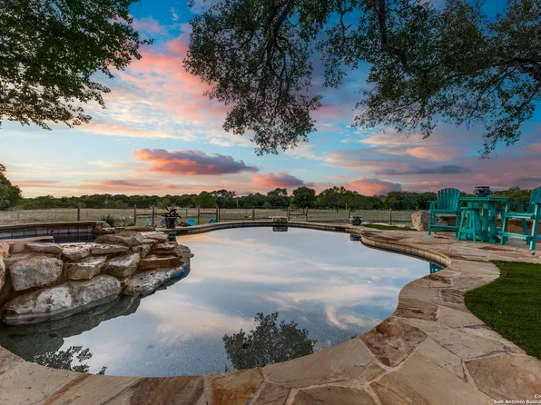 29755 No Le Hace Dr, Fair Oaks Ranch, TX 78015