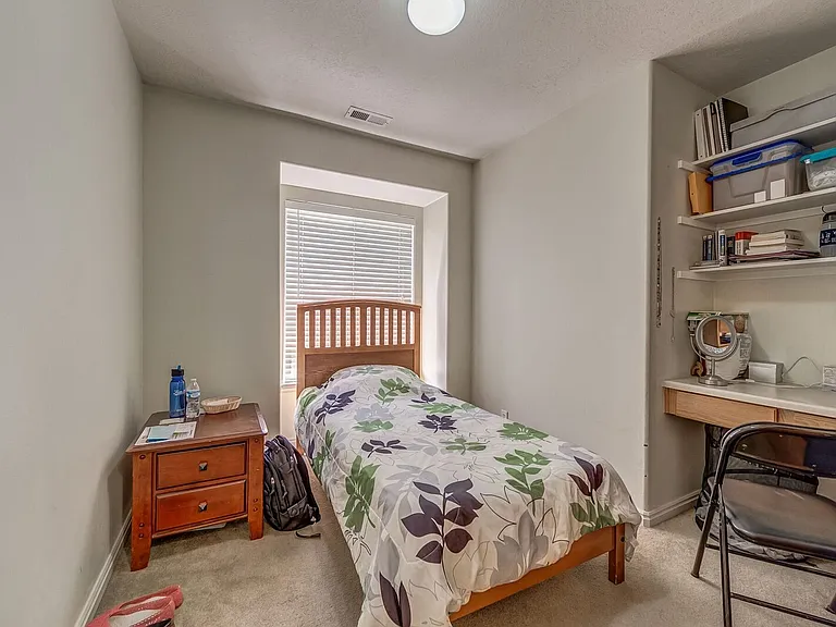 595 N University Ave #220 — Photo 9