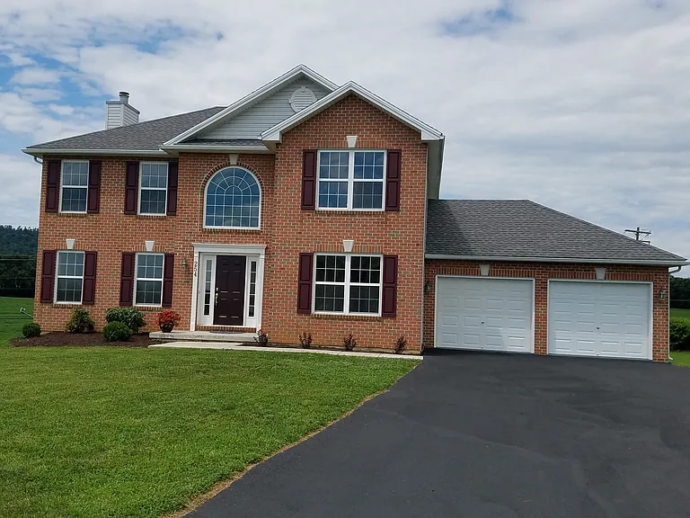 254 McNeill Dr — Photo 1