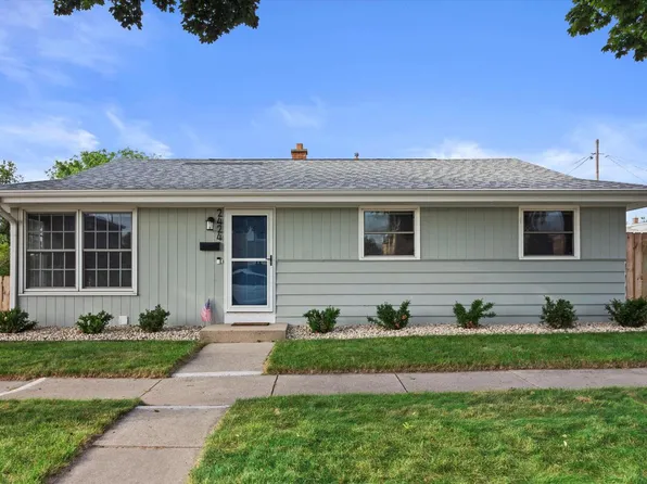 2424 West Tripoli AVENUE, Milwaukee, WI 53221