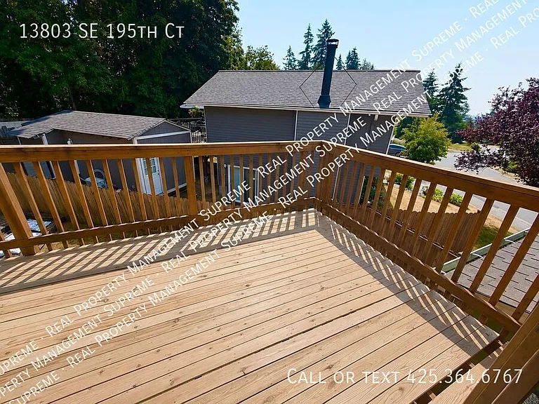 13803 SE 195th Ct — Photo 3