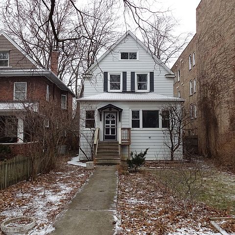 1st image of 1538 W Estes Ave