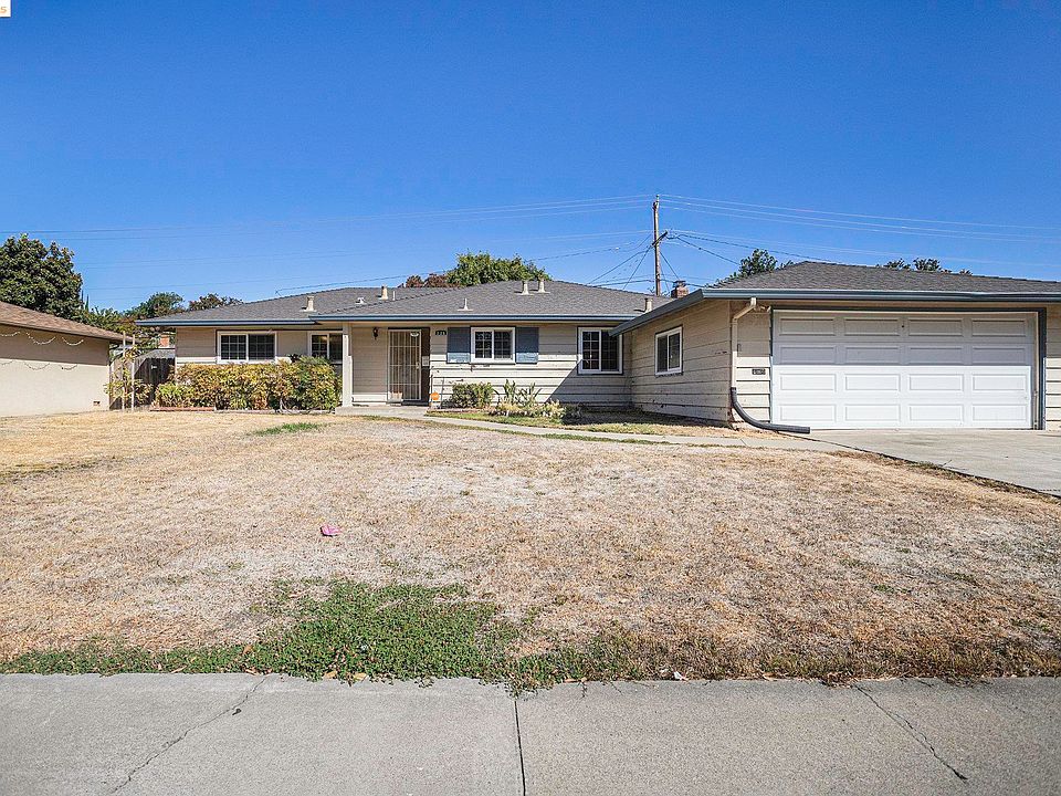 1st image of 225 E El Campo Ave
