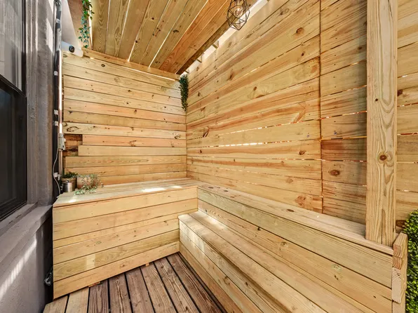 18-60 Flushing Avenue image 4 of 14