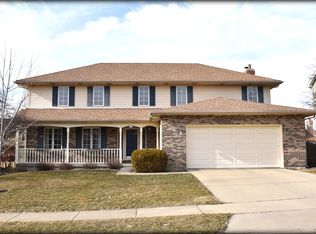 27W214 Waterford Dr, Winfield, IL 60190