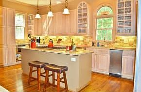 3rd image of 3634 Honeywood Dr