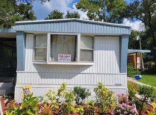 67 Valley Dr, De Leon Springs, FL 32130