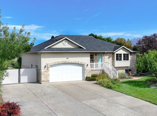 1124 W 2700 S, Syracuse, UT 84075