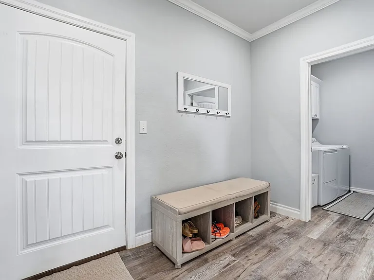 4254 Mesa Dr — Photo 19
