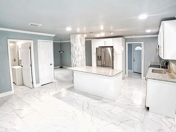 2nd image of 3427 16th Ave S #1