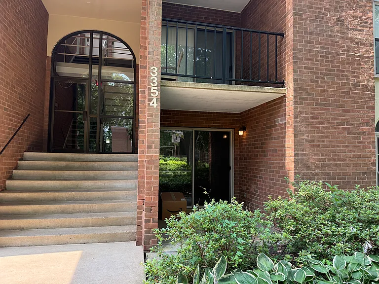 3354 Woodburn Rd #14 — Photo 8