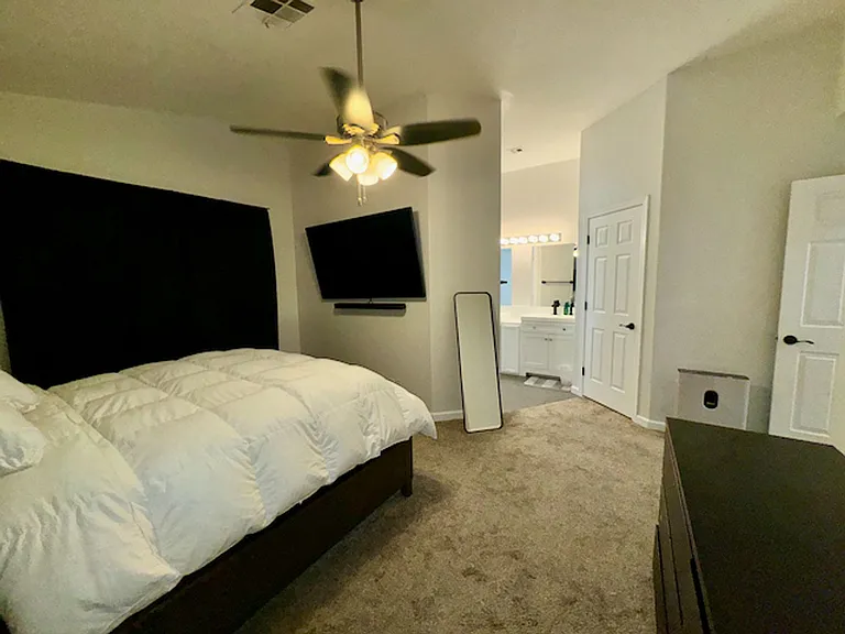 4428 Rodman Dr — Photo 11