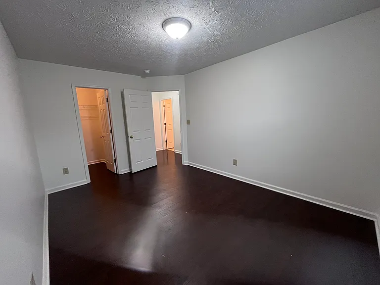 6540 Amherst Way — Photo 26