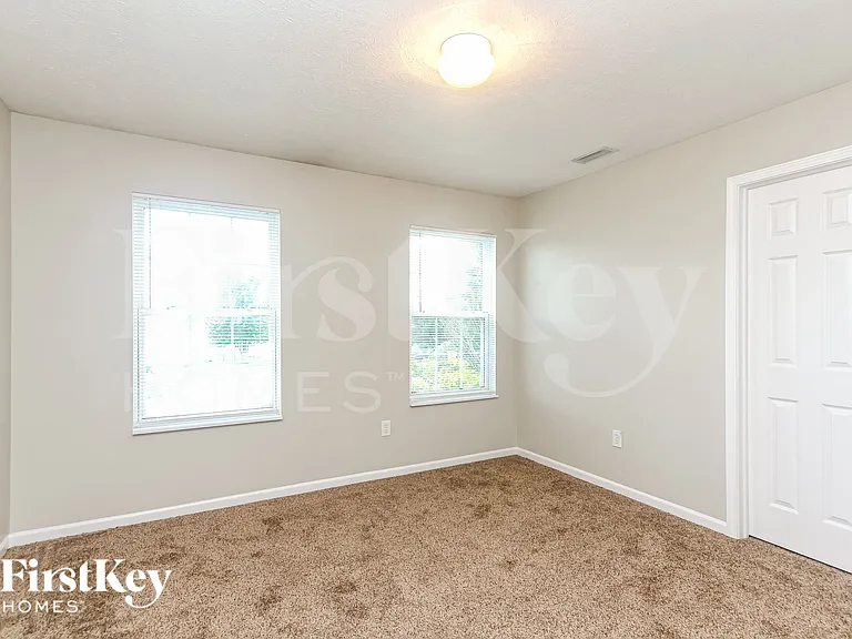 6802 Harriet Dr — Photo 13