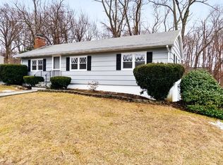 9 Shary Ln, Auburn, MA 01501
