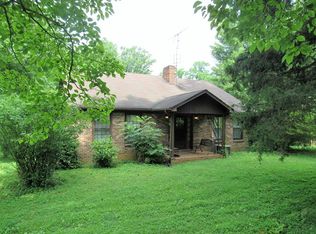 561 Lyons Hollow Rd, Lambsburg, VA 24351