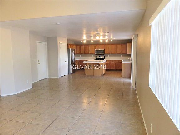 4th image of 2606 Paradise Isle Ave