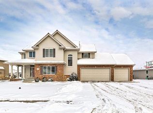 1411 Tanglewood Dr, Council Bluffs, IA 51503