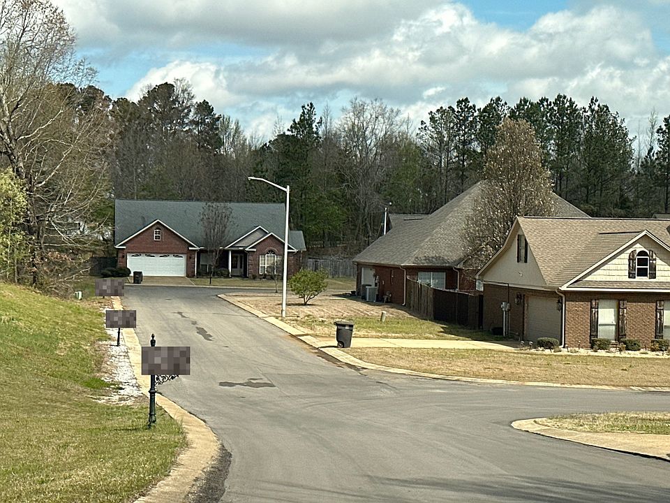 2nd image of 190 Ivywood Cv