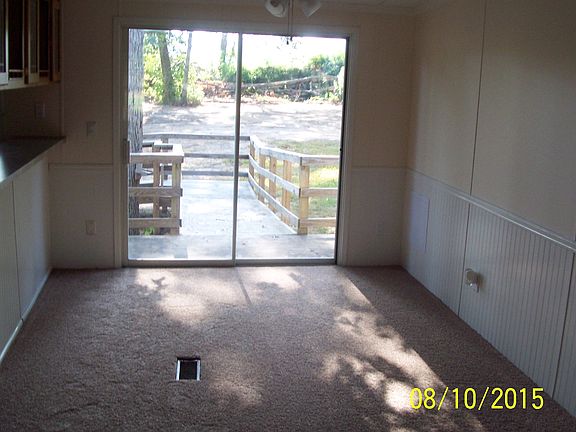 3rd image of 9675 Hemperly Ave