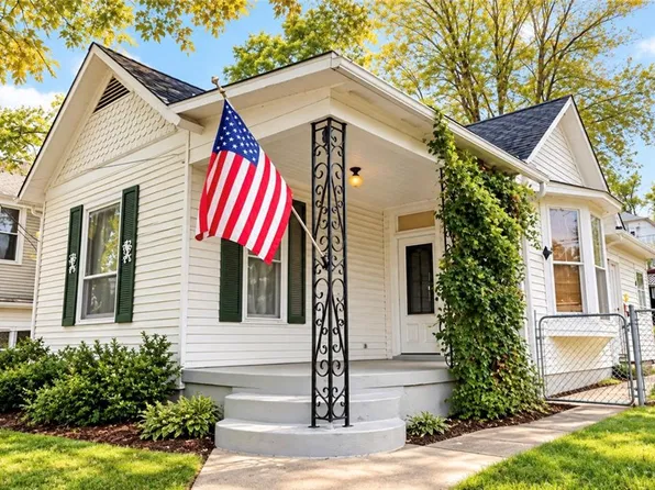 1811 Pacific St, Saint Joseph, MO 64503