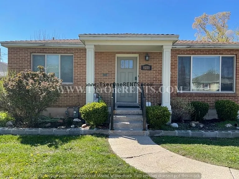 286 E Leslie Ave — Photo 2
