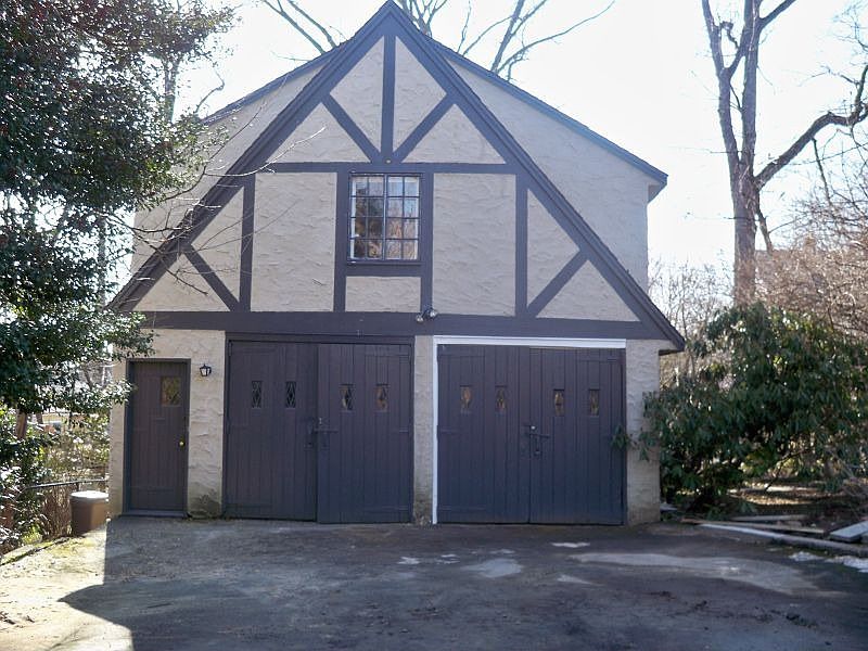 1st image of 146 Wildwood Ave
