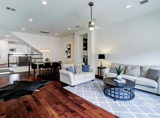 2053 W 14th 1/2 St, Houston, TX 77008