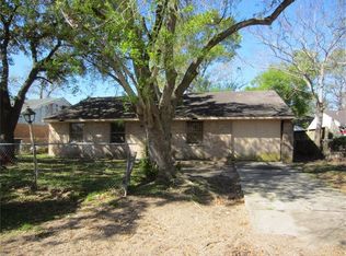 5626 Elm Tree Dr, Houston, TX 77048