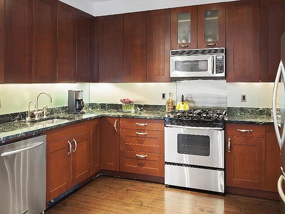 5th image of 272 W 107th St APT 15A