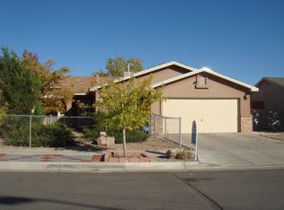 1412 Fox Hill Dr SW, Albuquerque, NM 87121