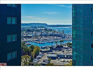 3rd image of 13700 Marina Pointe Dr Unit 1718