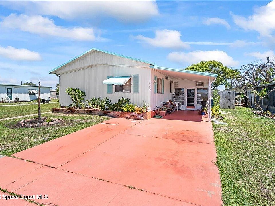 1st image of 1797 Coco Plum St NE