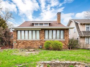 3004 N Knoxville Ave, Peoria, IL