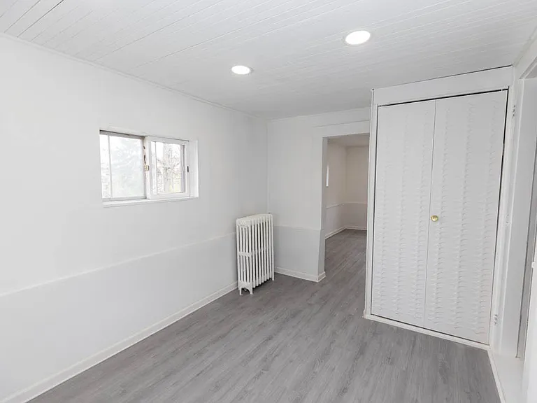 3115 Essex Rd — Photo 25