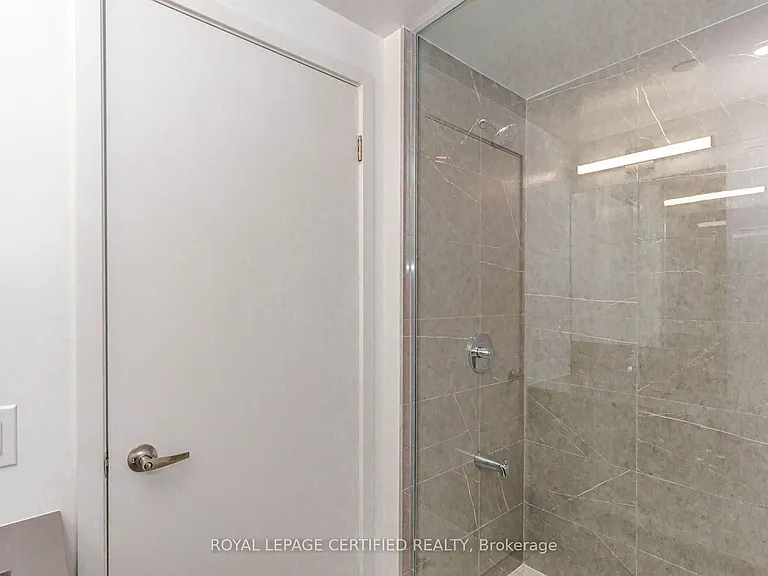 4010 Eglinton Ave W #217 — Photo 36