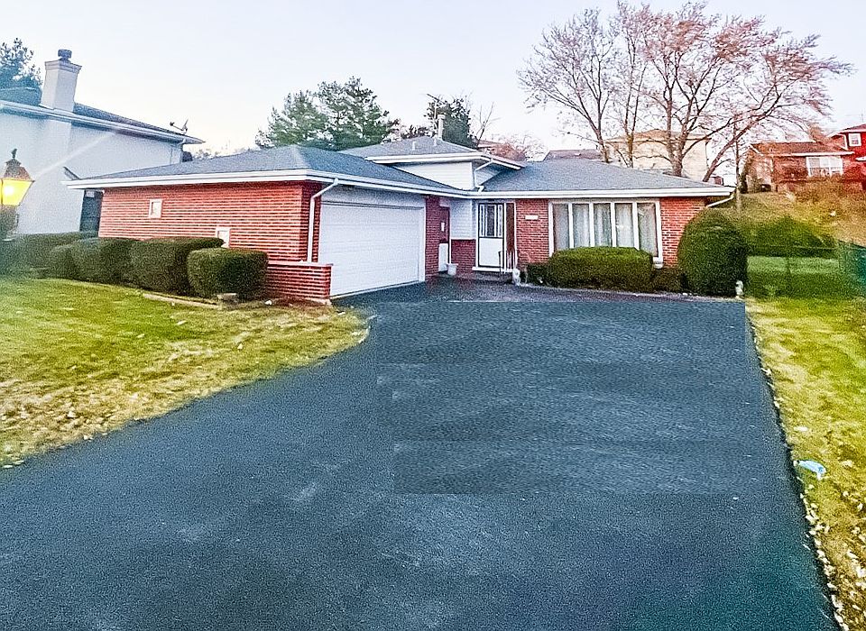 1st image of 10325 S Interlochen Dr
