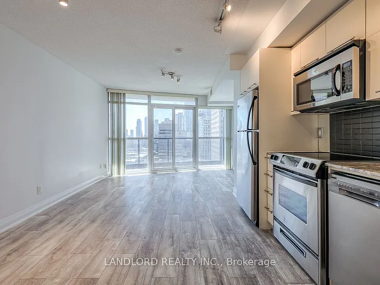 21 Carlton St #1408 — Photo 2
