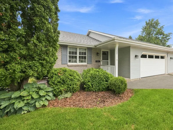 1304 Nantucket Dr #A, Janesville, WI 53546