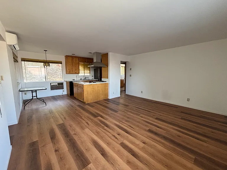 603 Kingsford St — Photo 3