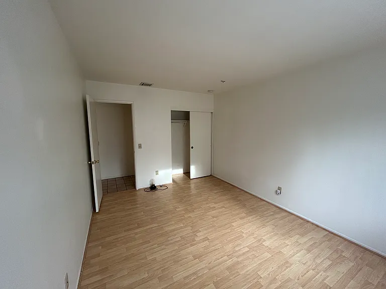 25861 Amapolas St — Photo 12