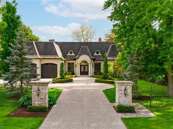 1577 Gloucester Rd, London, ON N6G 2S5