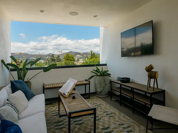 745 N Gramercy Pl, Los Angeles, CA 90038