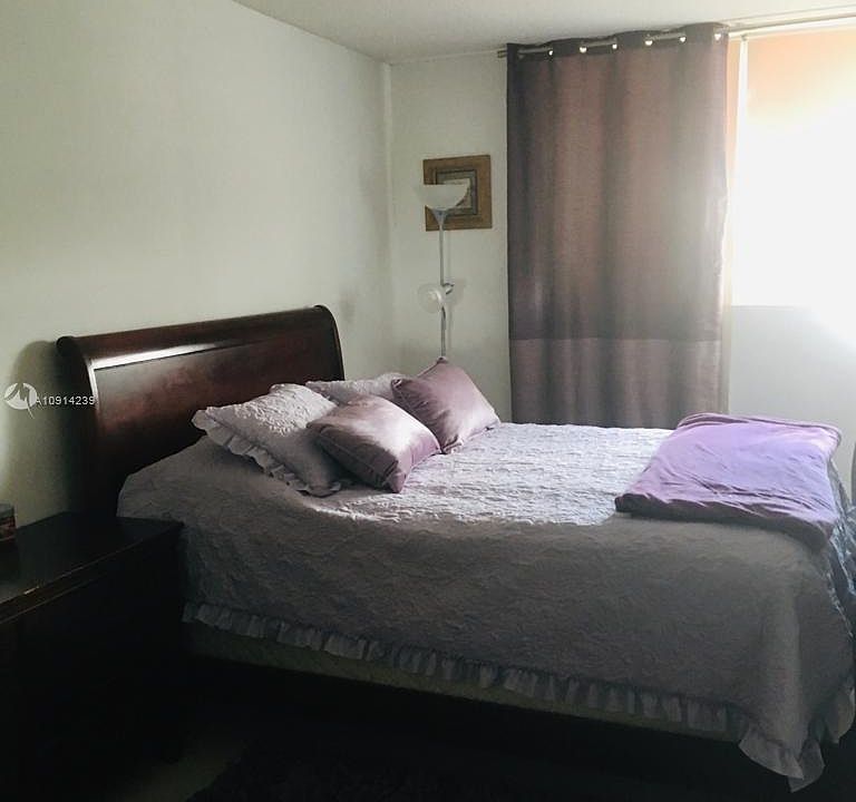 1st image of 12590 NE 16th Ave APT 303